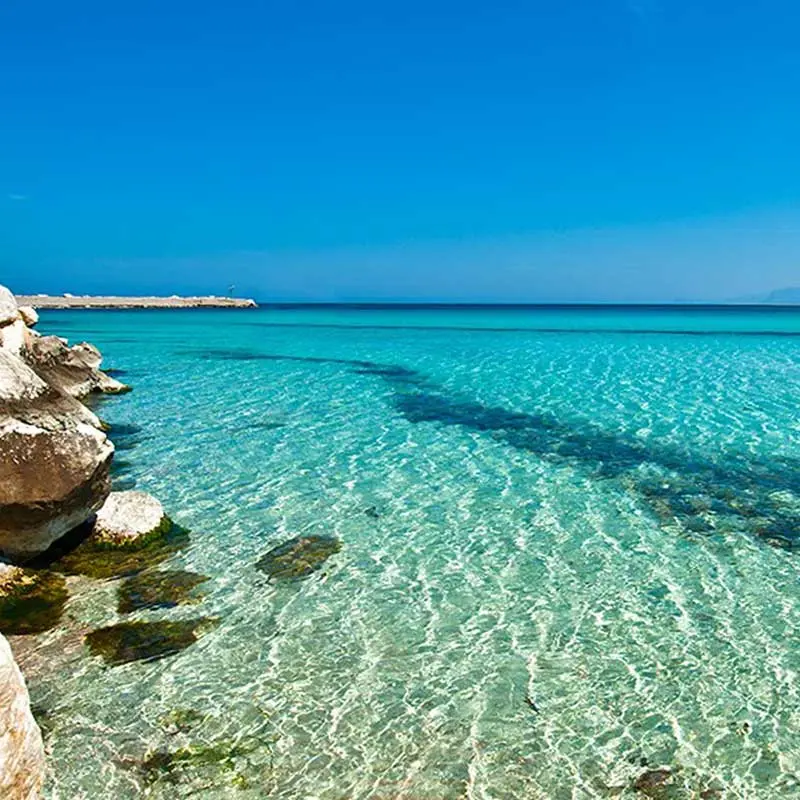 Il fresco abbraccio dell’acqua a  San Vito lo Capo
